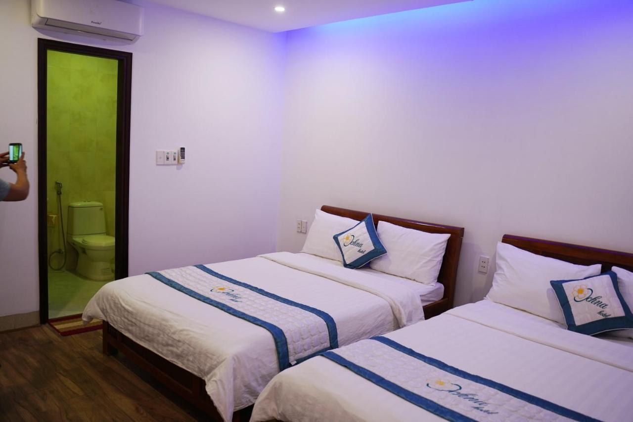 Khach San Gia Tot Da Nang Peaceful Hostel Exterior photo