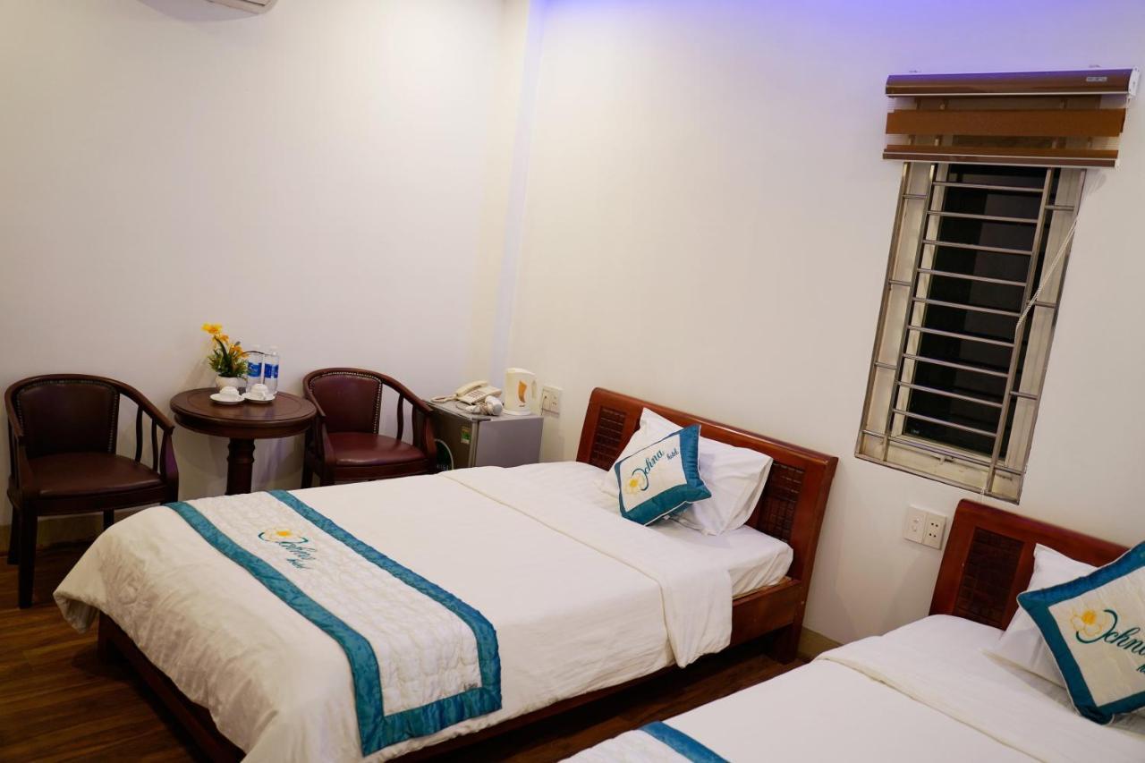 Khach San Gia Tot Da Nang Peaceful Hostel Exterior photo